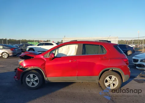 2020 Chevrolet Trax Awd Lt z USA, uszkodzony, nr VIN 3GNCJPSB7LL194512